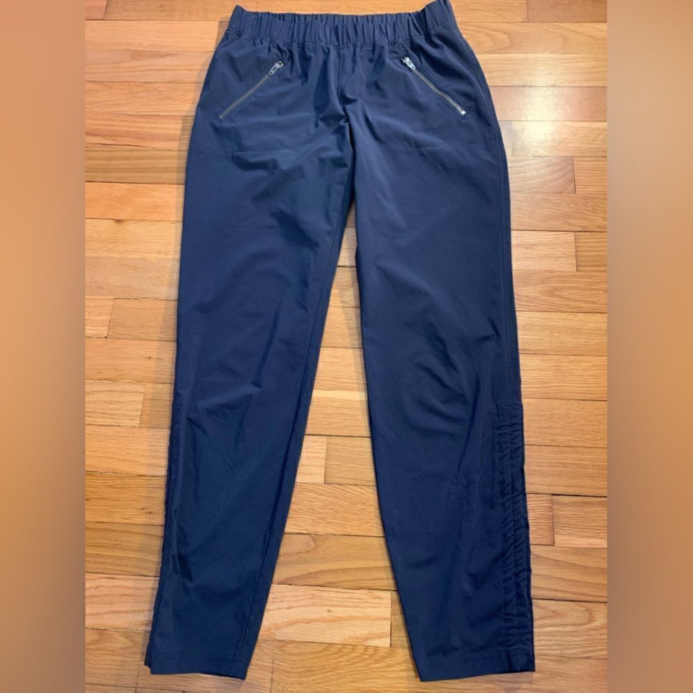 Athleta size 2 studio pants navy blue
